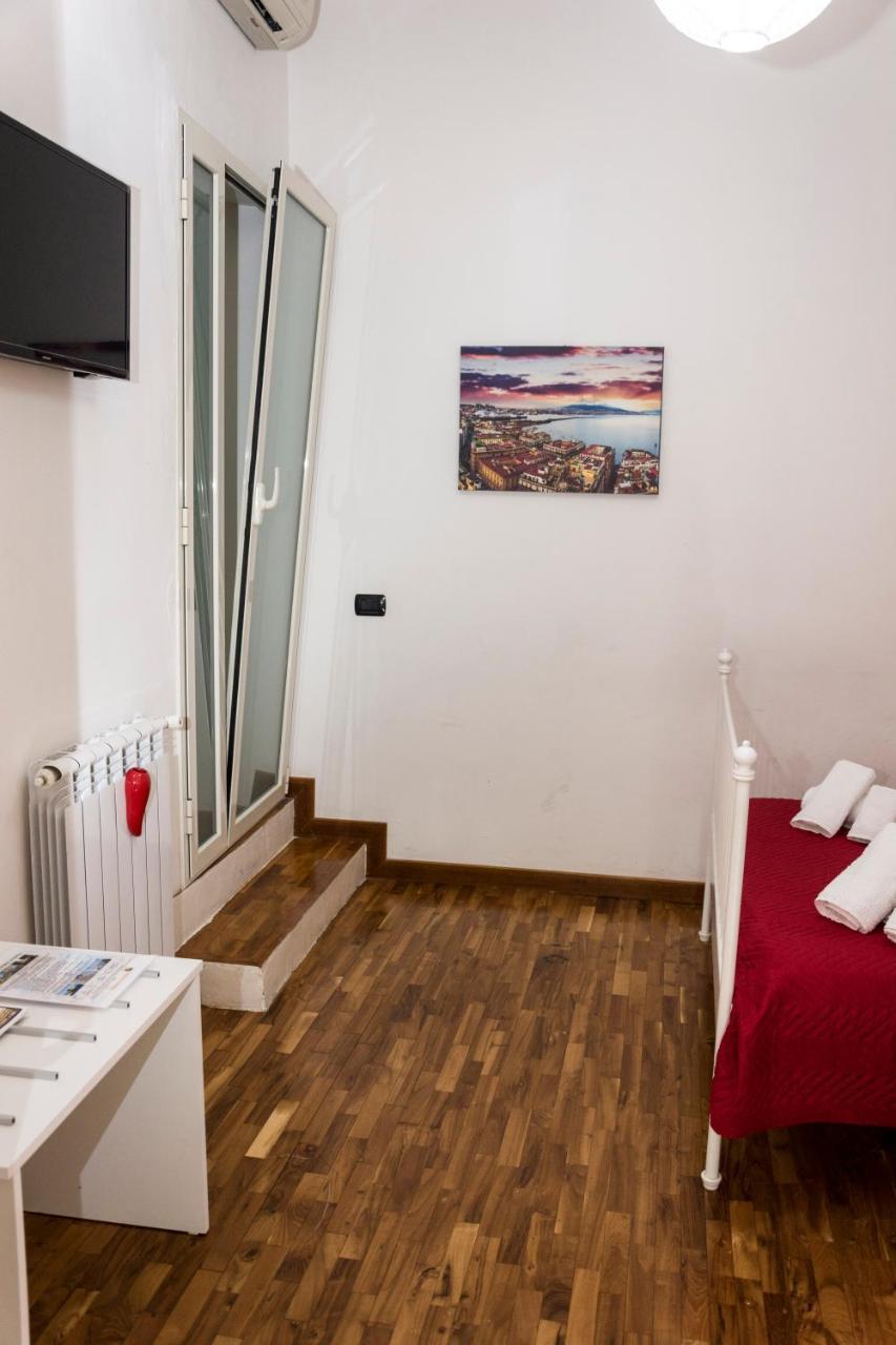 O' Sole E' Napule Bed and Breakfast Napoli Eksteriør billede